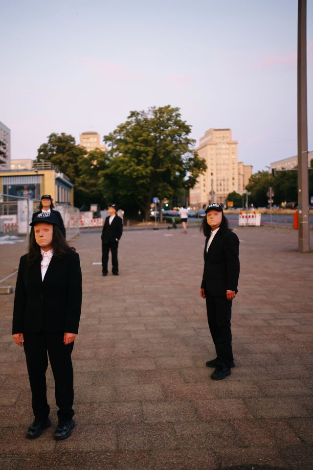 v.l.n.r.: Flavia Lefèvre, Kinan Hmeidan, Tim Freudensprung & Meret Mundwiler in DÄMONEN (BERLIN)